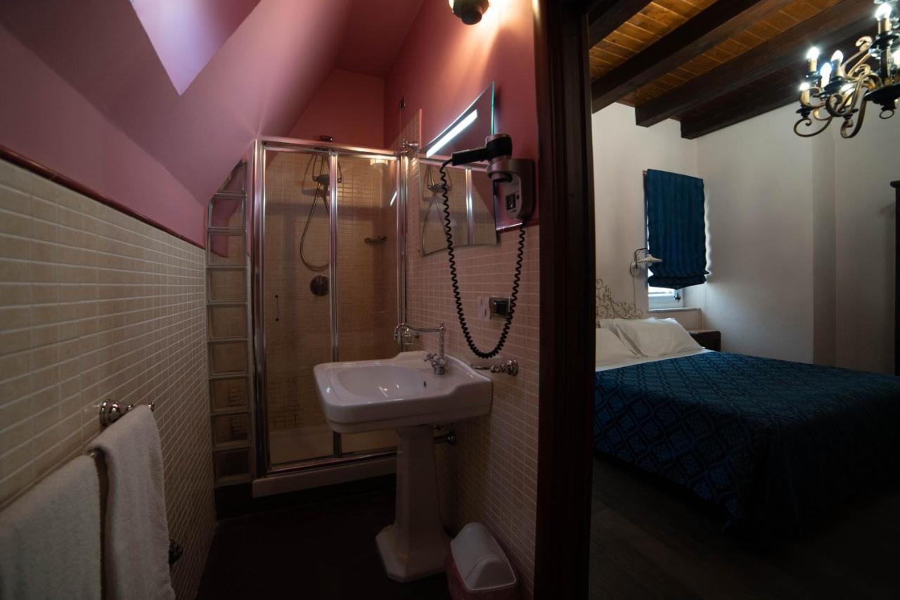 Hotel Villa Dorata Николози Экстерьер фото