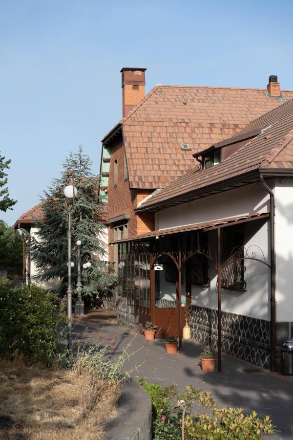 Hotel Villa Dorata Николози Экстерьер фото