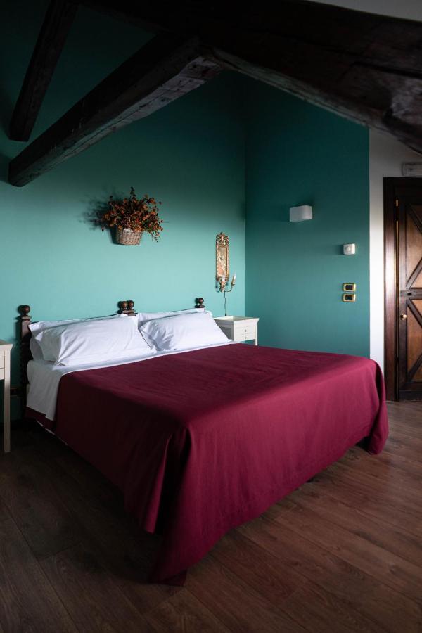 Hotel Villa Dorata Николози Экстерьер фото