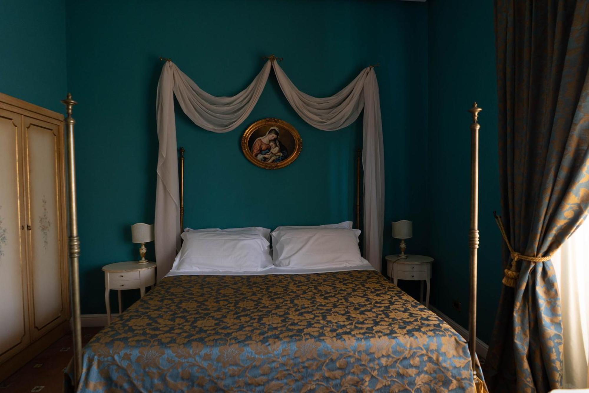 Hotel Villa Dorata Николози Экстерьер фото