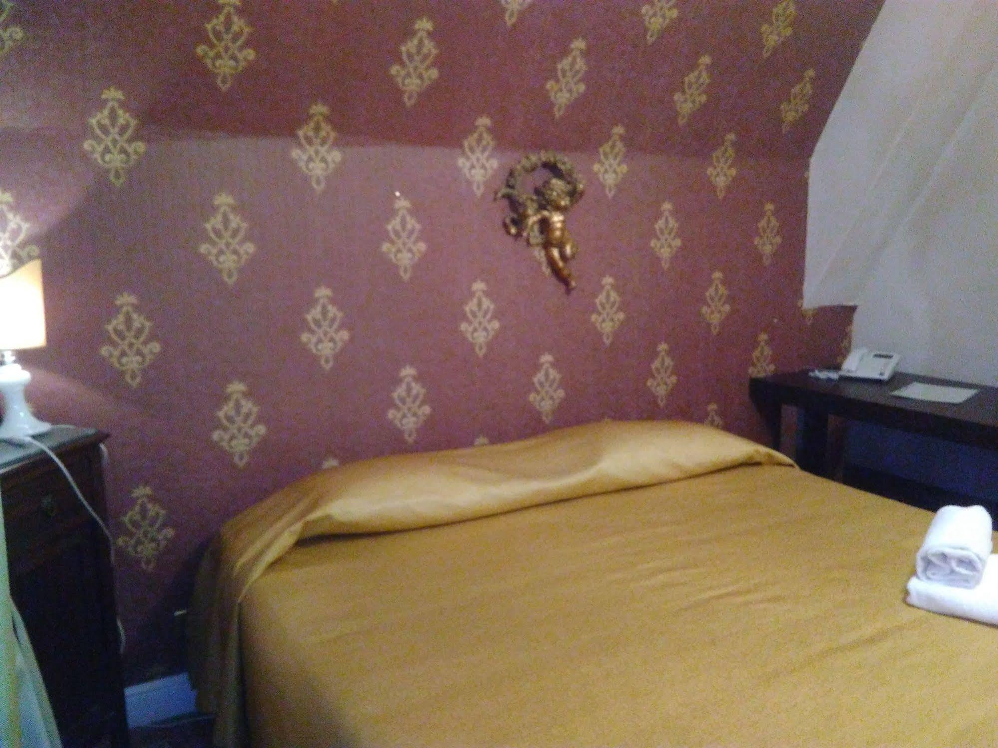 Hotel Villa Dorata Николози Экстерьер фото